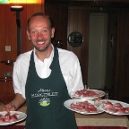 Loris mit Speck aus Sauris