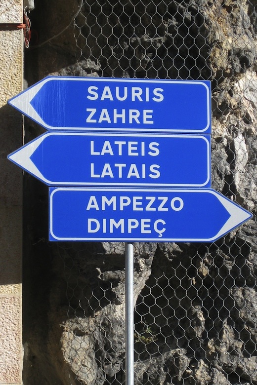 Alpinradler Rennrad Tour Friaul Venetien Veneto Karnien Sauris Schild Wegweisung Furlan