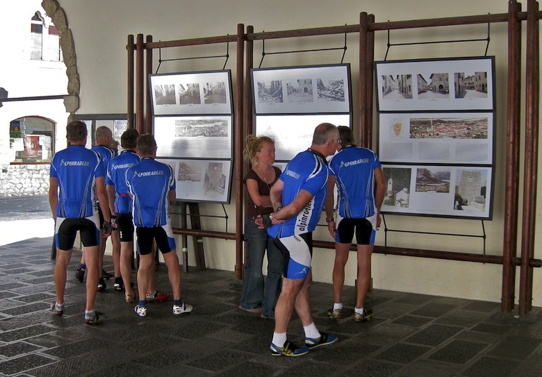 Alpinradler Rennrad Tour Friaul Venetien Veneto Karnien Venzone Erdbeben Rathaus