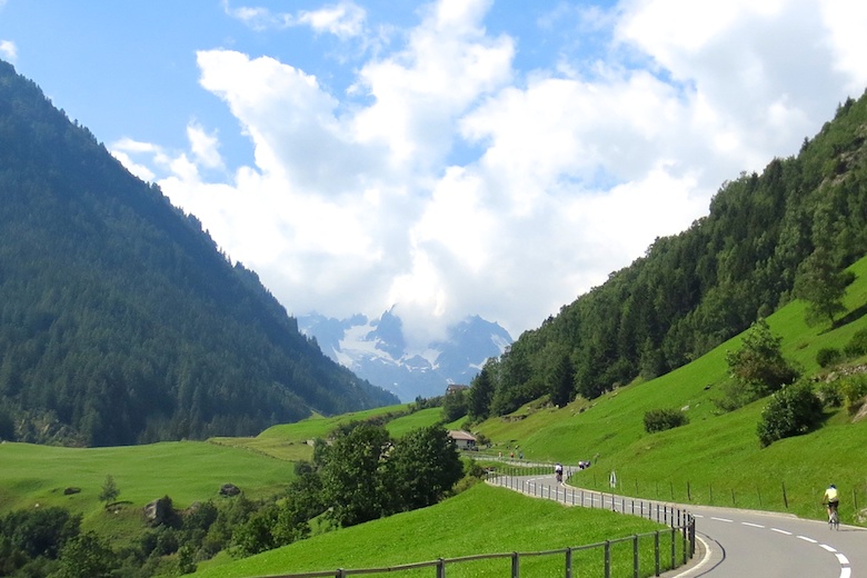 Alpinradler Alpenbervet Rennrad Schweiz Grimsel Nufenen Susten Gotthard Val Tremola Susten Airolo