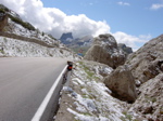 Alpinradler, Rennrad, Tour, Dolomiten, Dolomiti, bici, giro, Dolomiten, Valparola mit Schnee im Juli